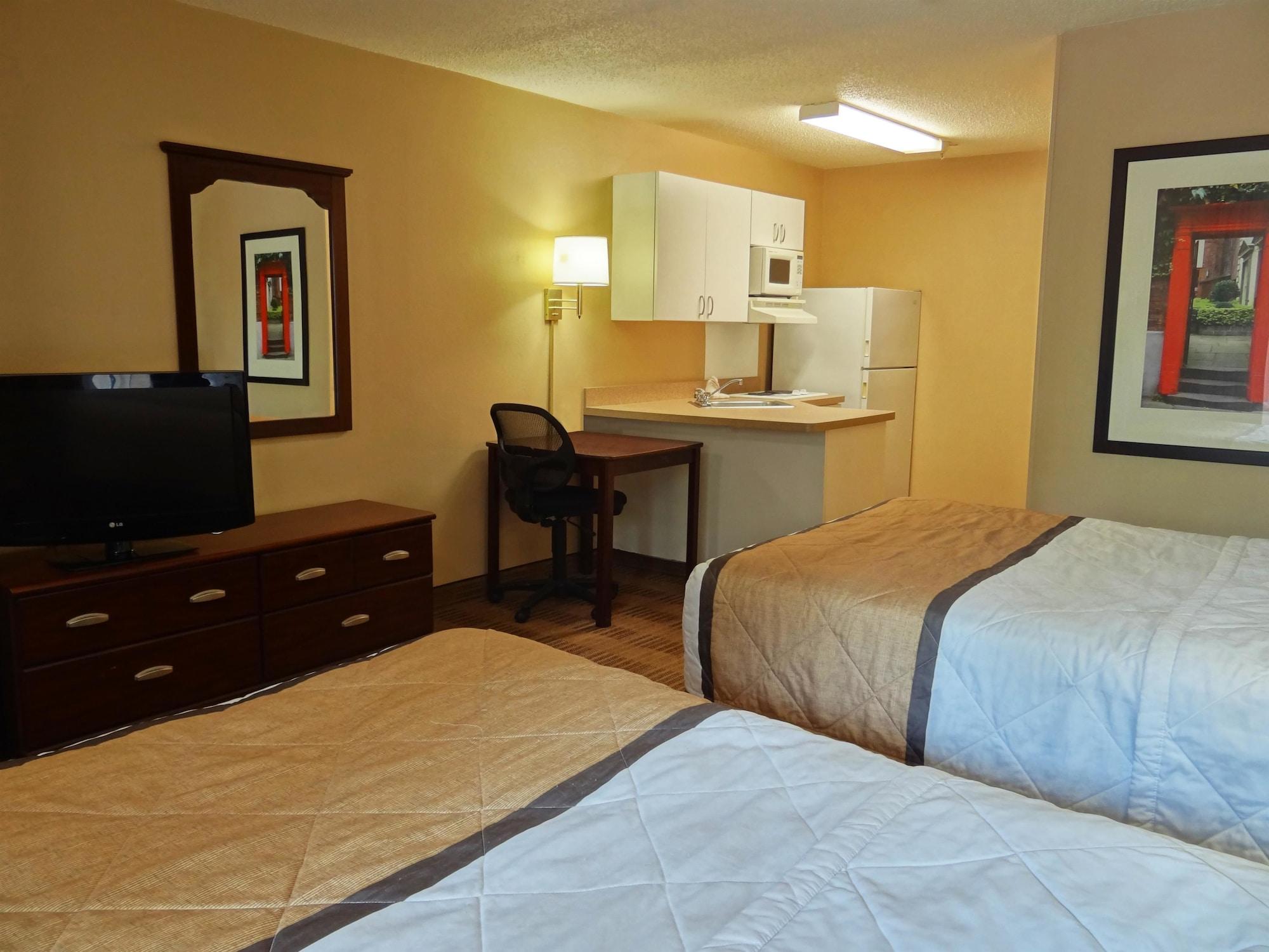 Extended America - - Arden Way 2* Sacramento