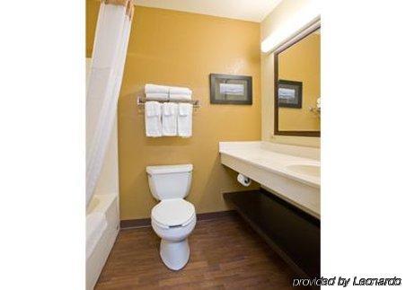 Extended America - - Arden Way 2*